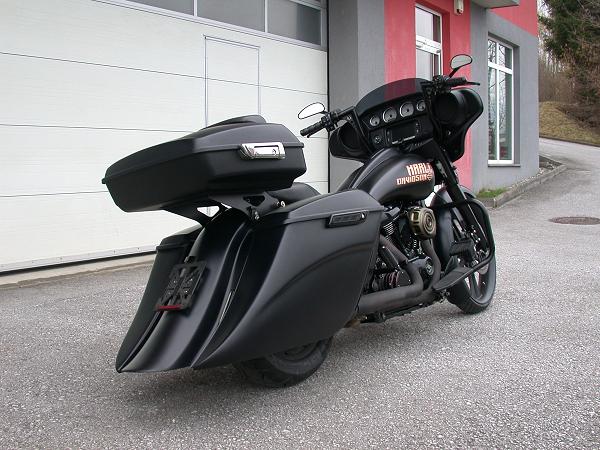 Harley Davidson FLHXS Street Glide